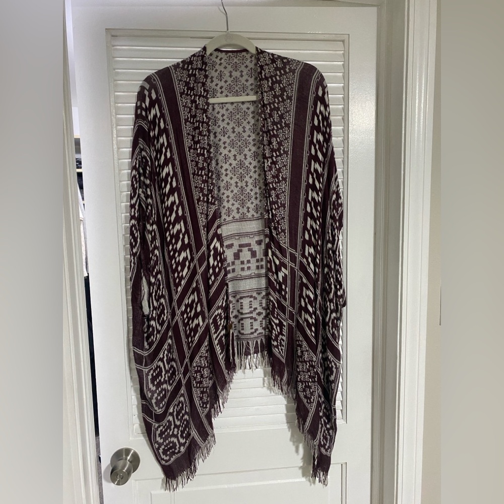 Roots | Boho Fringe Open Front Shawl Cardigan in Burgundy & Cream